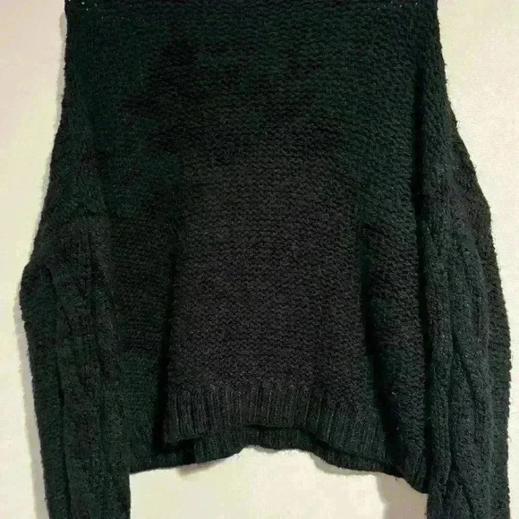 Women’s Ariel size S black sweater EUC - Picture 3 of 3